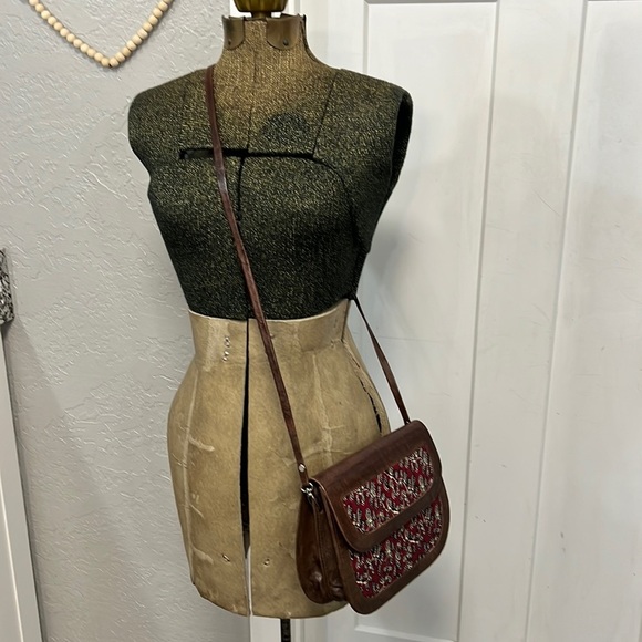 LEATHER CROSSBODY BAG ❤️ - Picture 3 of 17